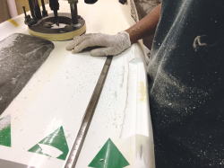 �t�@�N�g���[ �}���u�{�[�h �T���f�B���O���[��